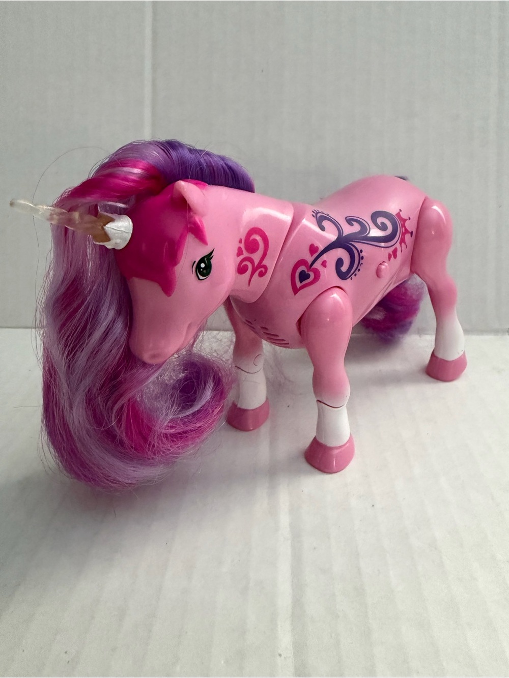 Little Live Pets Sparkles My Dancing & Light Up Unicorn Figurine